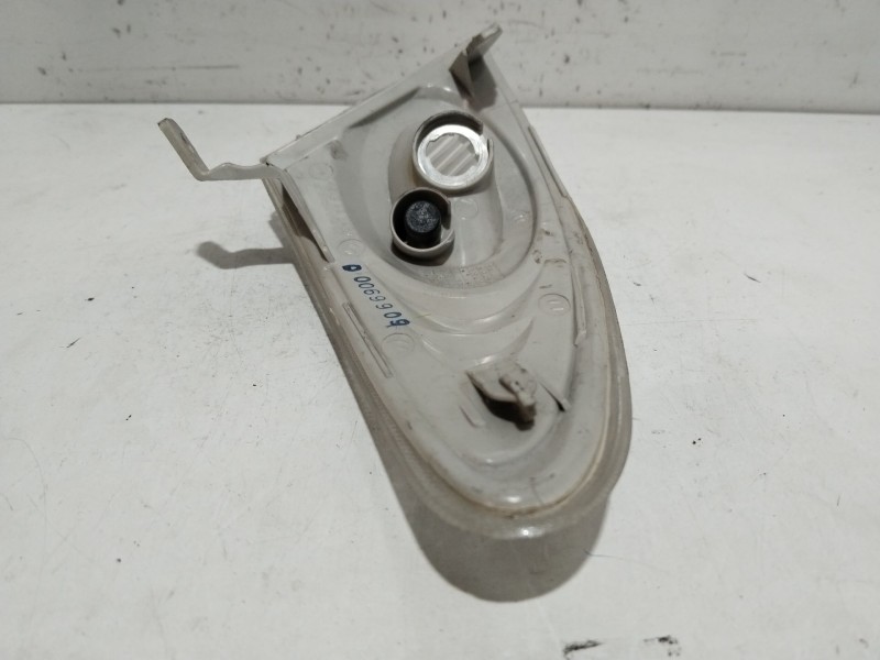 Recambio de piloto delantero izquierdo para mazda premacy (cp) 2.0 td referencia OEM IAM   