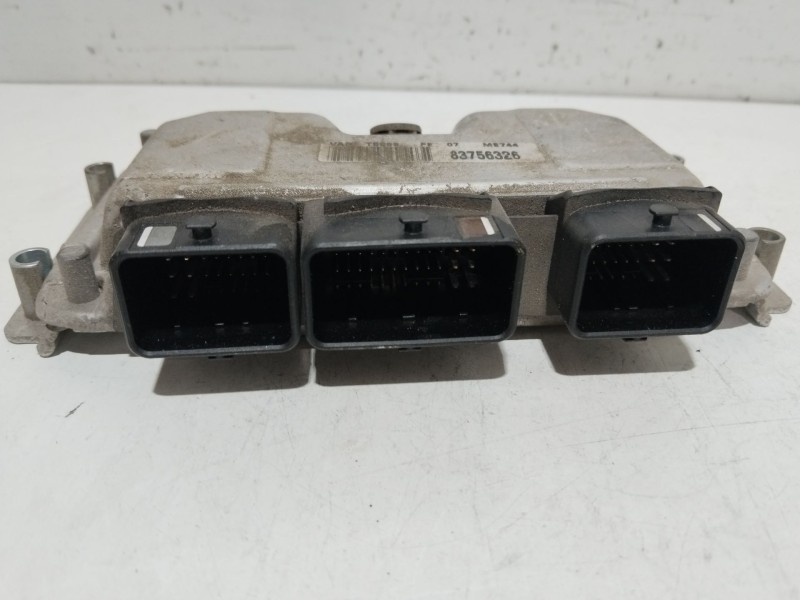 Recambio de centralita motor uce para peugeot 307 break (3e) 1.6 16v referencia OEM IAM 0281206943  