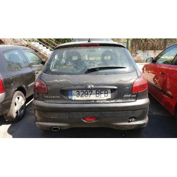 PEUGEOT 206 BERLINA