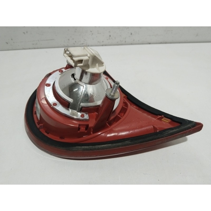 Recambio de piloto porton trasero derecho para volkswagen golf v berlina (1k1) conceptline (e) referencia OEM IAM 1K6945094G  