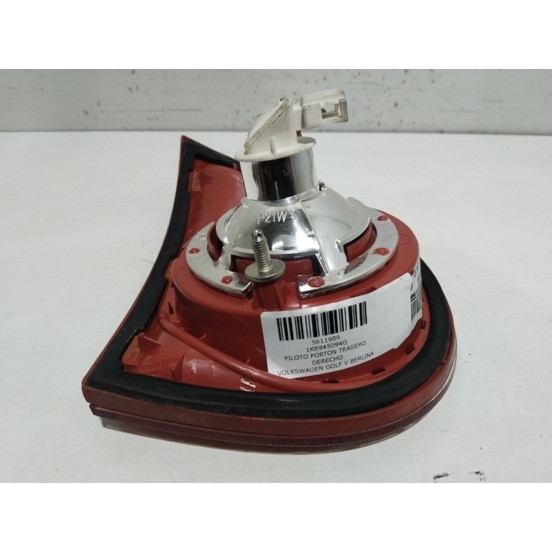Recambio de piloto porton trasero derecho para volkswagen golf v berlina (1k1) conceptline (e) referencia OEM IAM 1K6945094G  
