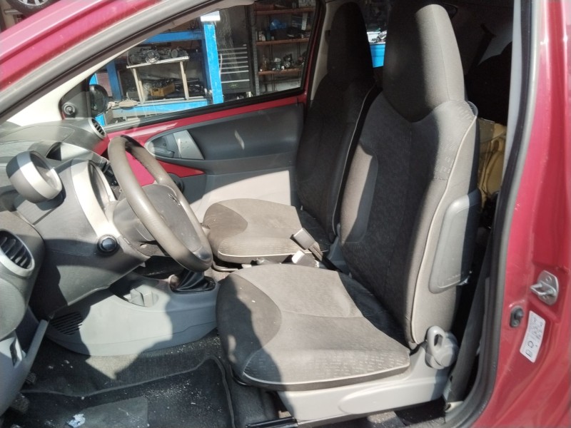 peugeot 107 (pm_, pn_) del año 2010