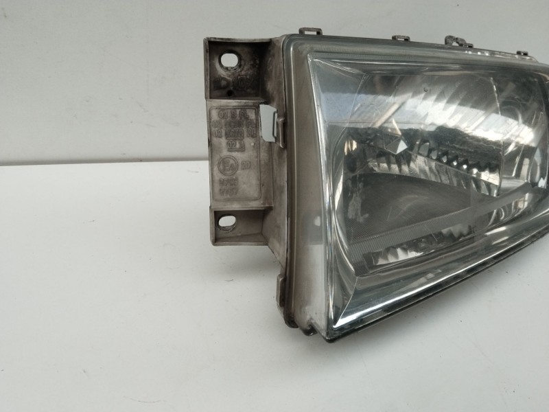 Recambio de faro izquierdo para skoda octavia berlina (1u2) tour referencia OEM IAM 1U1941017N   Recambio de faro izquierdo para skoda octavia berlina (1u2) tour referencia OEM IAM 1U1941017N