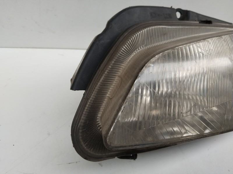 Recambio de faro izquierdo para peugeot 106 (s1) cocktail referencia OEM IAM 6204C2  