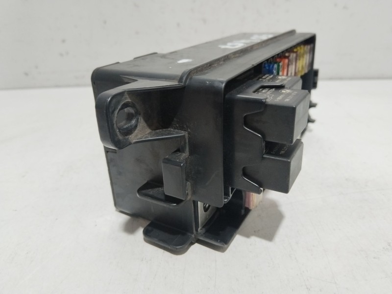 Recambio de caja reles / fusibles para mini mini (r56) cooper d referencia OEM IAM 9213372  