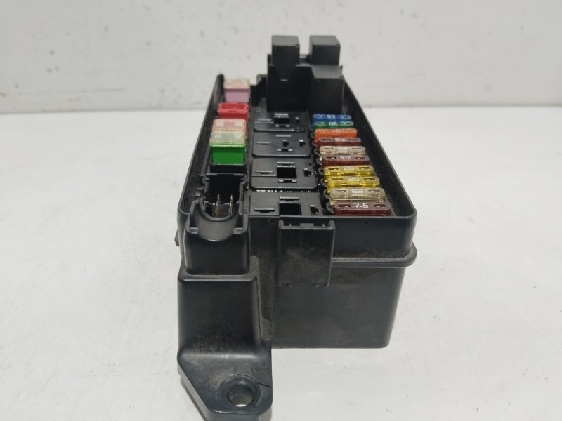 Recambio de caja reles / fusibles para mini mini (r56) cooper d referencia OEM IAM 9213372  