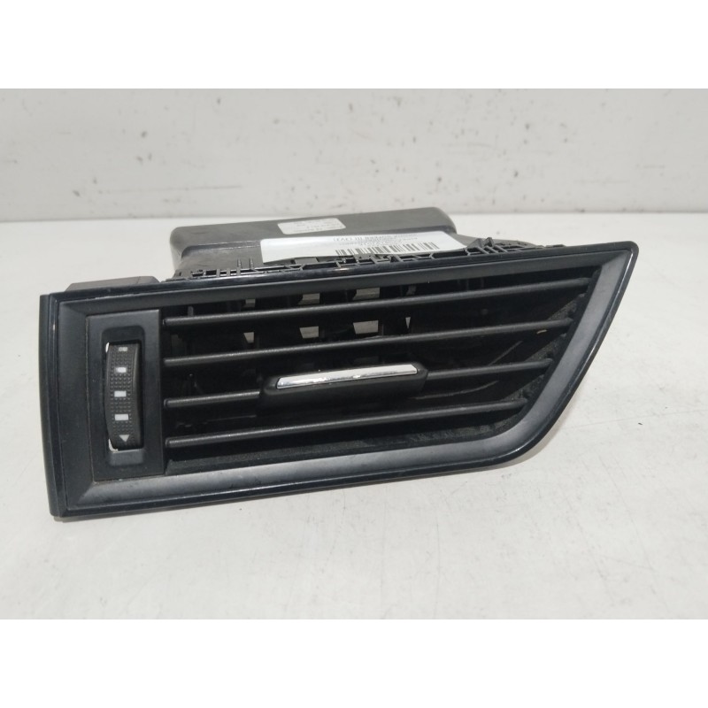 Recambio de aireador delantero izquierdo para skoda superb iii (3v3) 2.0 tdi referencia OEM IAM 3V0819701E  