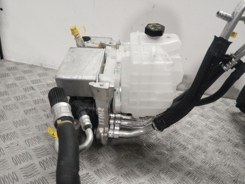 Recambio de calefaccion entera normal para tesla model y (5yjy) ev referencia OEM IAM 152300200B  