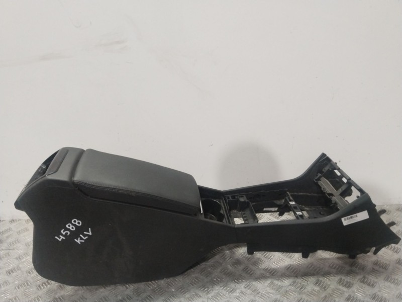Recambio de consola central para skoda superb iii (3v3) 2.0 tdi referencia OEM IAM 3V1863242B9B9  