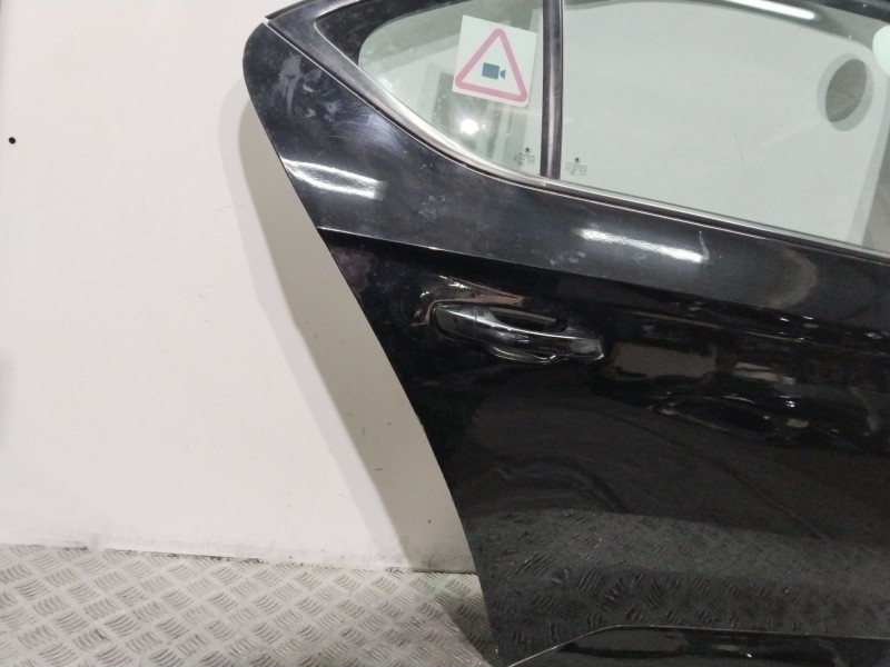 Recambio de puerta trasera derecha para skoda superb iii (3v3) 2.0 tdi referencia OEM IAM 3V5833052A  