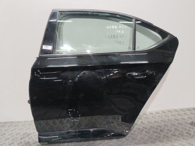 Recambio de puerta trasera izquierda para skoda superb iii (3v3) 2.0 tdi referencia OEM IAM 3V5833051A  