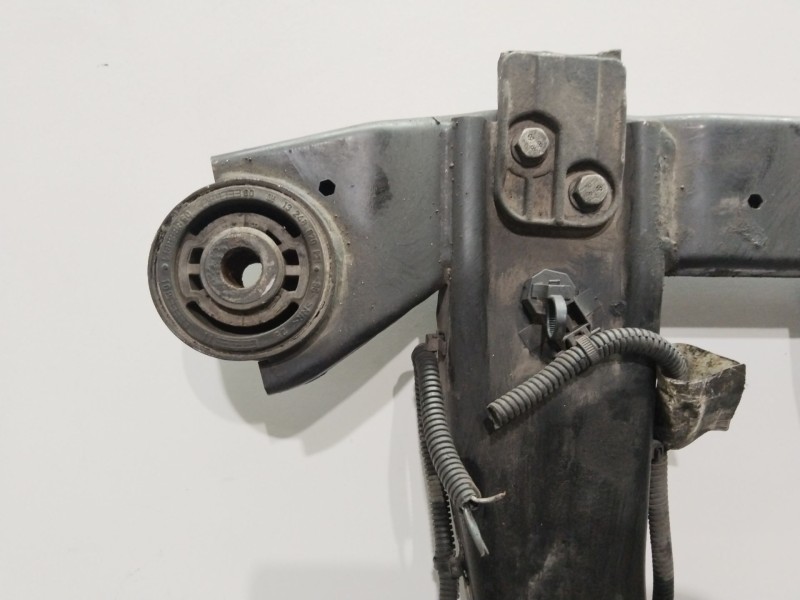 Recambio de puente delantero para opel astra h sedán (a04) 1.7 cdti (l69) referencia OEM IAM 13470622  