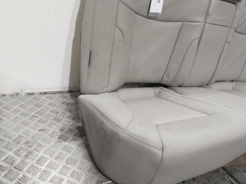 Recambio de asientos traseros para kia opirus (gh) 3.5 referencia OEM IAM   