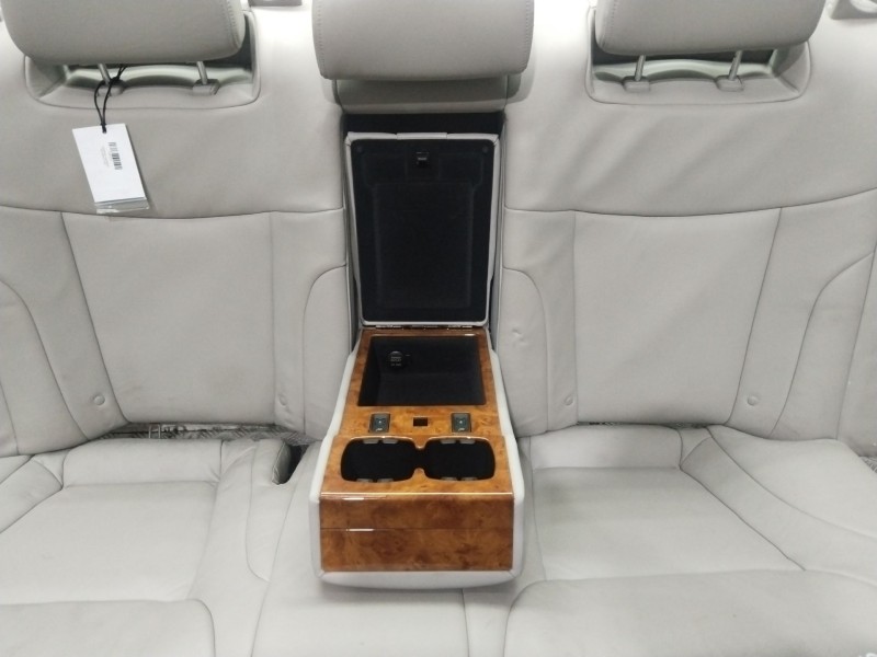 Recambio de asientos traseros para kia opirus (gh) 3.5 referencia OEM IAM   