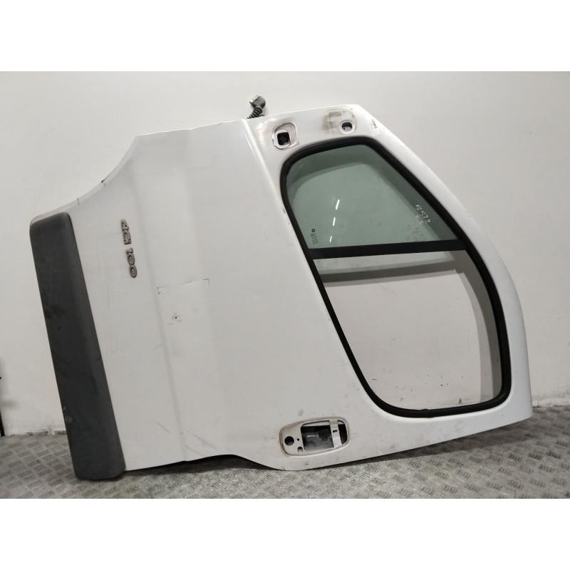 Recambio de puerta delantera izquierda para nissan primastar autobús (x83) dci 100 referencia OEM IAM 8015300QAA  