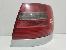 Recambio de piloto trasero derecho para audi a4 berlina (b5) 2.8 referencia OEM IAM 8D0945112D  