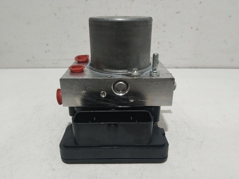 Recambio de abs para tesla model y (5yjy) ev referencia OEM IAM 104474510B  