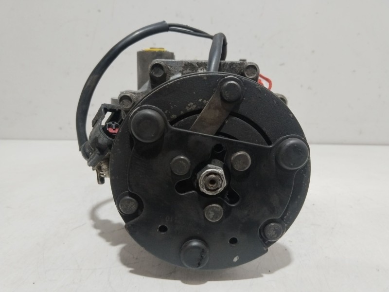 Recambio de compresor aire acondicionado para ford mondeo iii (b5y) 1.8 16v referencia OEM IAM HCCYS4HAA  