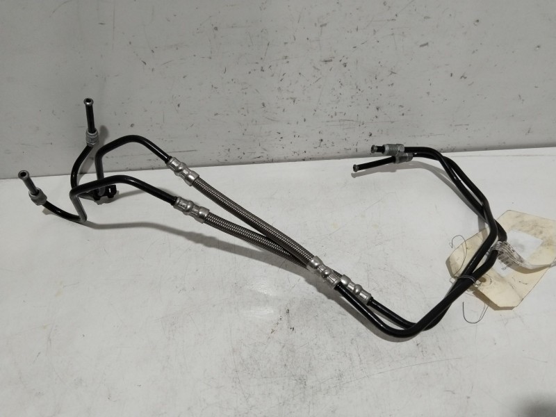 Recambio de tubo para tesla model y (5yjy) ev referencia OEM IAM 118871100A  