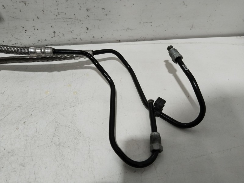 Recambio de tubo para tesla model y (5yjy) ev referencia OEM IAM 118871100A  