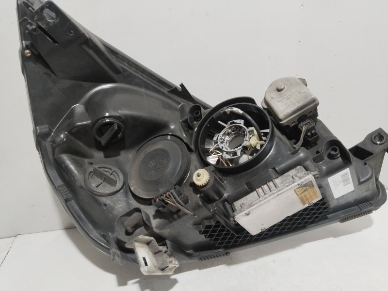 Recambio de faro izquierdo para renault espace iv (jk0) dynamique referencia OEM IAM 8200277945  