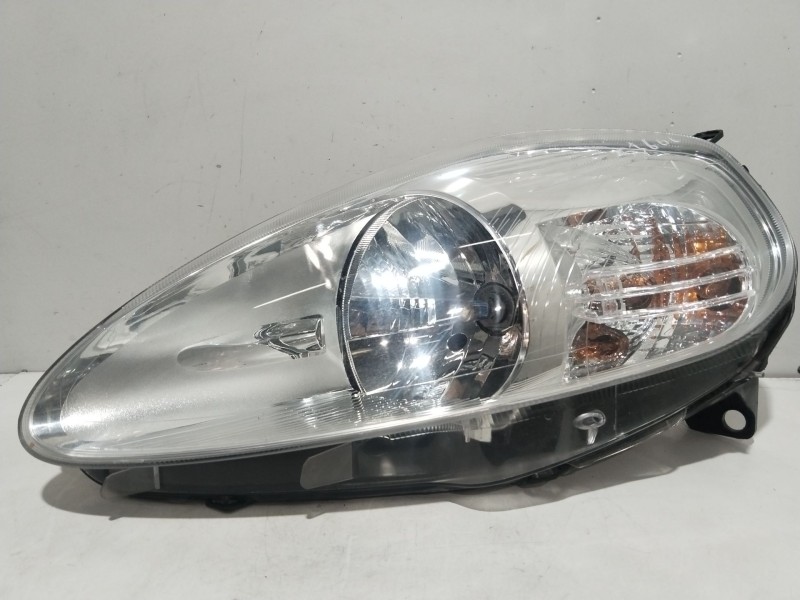 Recambio de faro izquierdo para fiat punto evo (199_) 1.3 d multijet referencia OEM IAM 086611164L   Recambio de faro izquierdo para fiat punto evo (199_) 1.3 d multijet referencia OEM IAM 086611164L