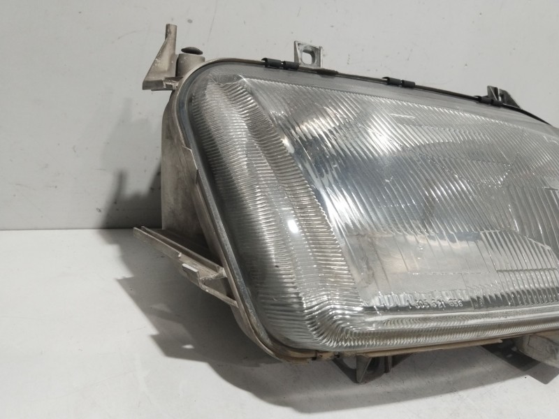 Recambio de faro derecho para ford galaxy i (wgr) 1.9 tdi referencia OEM IAM 0301048312  