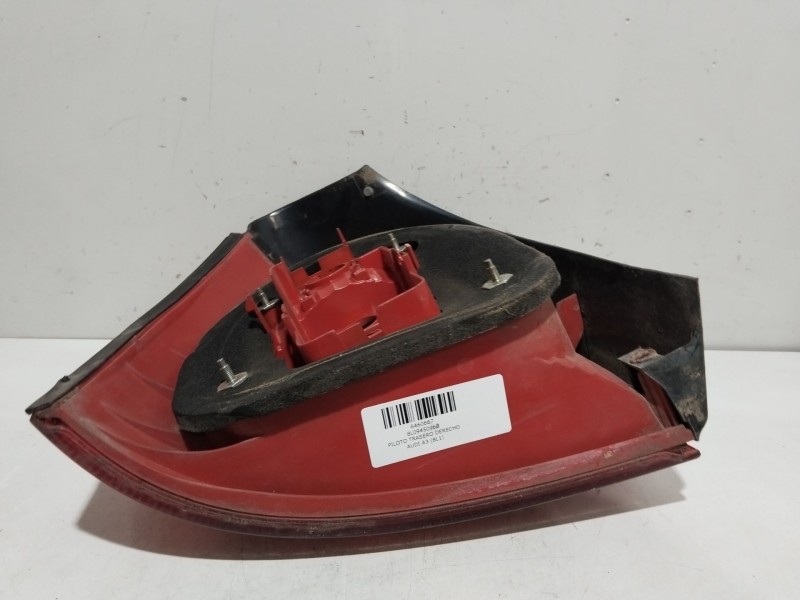 Recambio de piloto trasero derecho para audi a3 (8l1) 1.6 referencia OEM IAM 8L0945096B  