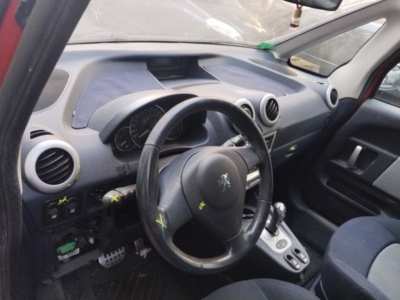 peugeot 1007 (km_) del año 2006