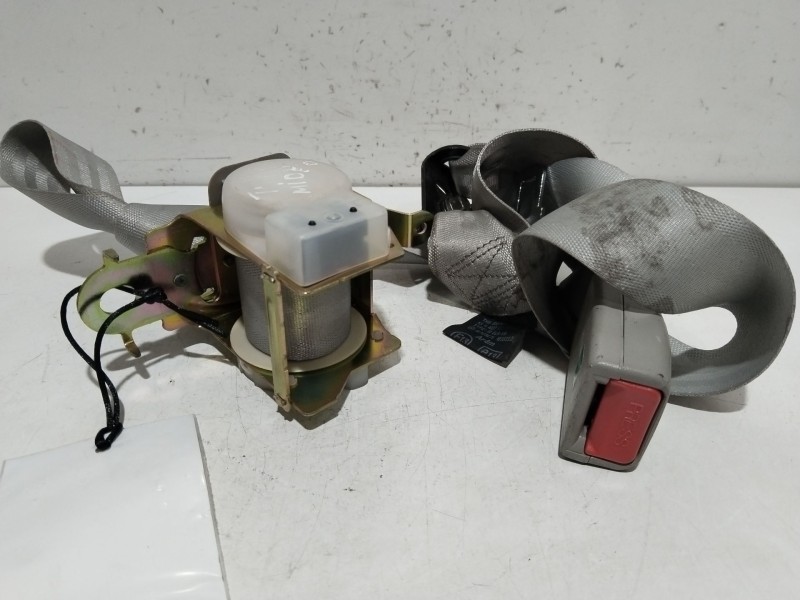 Recambio de cinturon seguridad trasero central para kia opirus (gh) 3.5 referencia OEM IAM 898103F040  898103F040NF