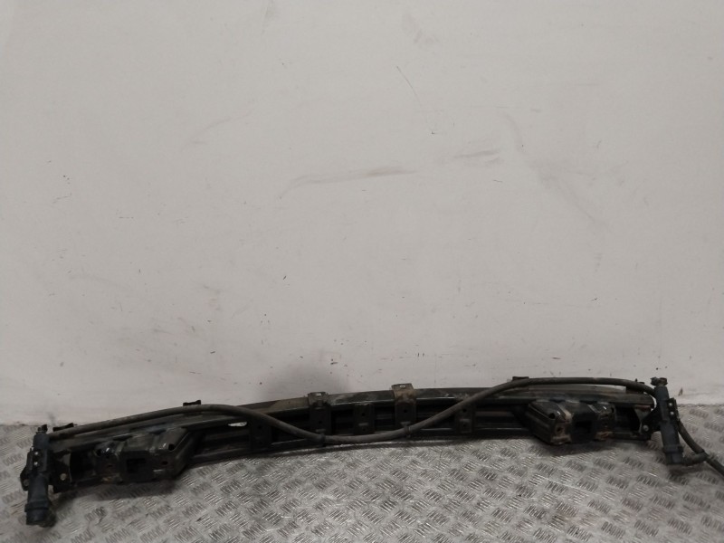 Recambio de refuerzo paragolpes delantero para kia opirus (gh) 3.5 referencia OEM IAM   