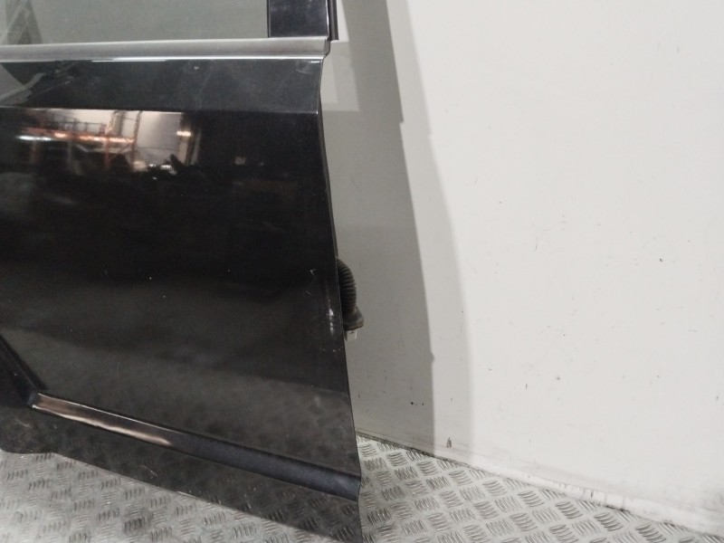 Recambio de puerta trasera derecha para dodge journey 2.0 crd referencia OEM IAM 68040232AB  NEGRO
