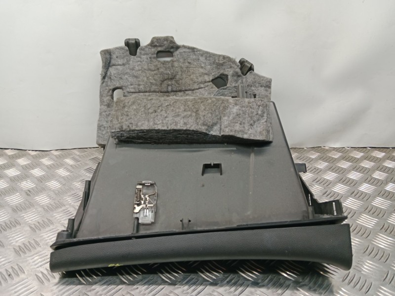 Recambio de guantera para opel astra h sedán (a04) 1.7 cdti (l69) referencia OEM IAM 13313192  