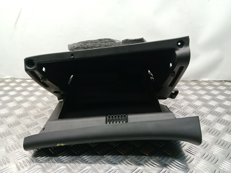 Recambio de guantera para opel astra h sedán (a04) 1.7 cdti (l69) referencia OEM IAM 13313192  