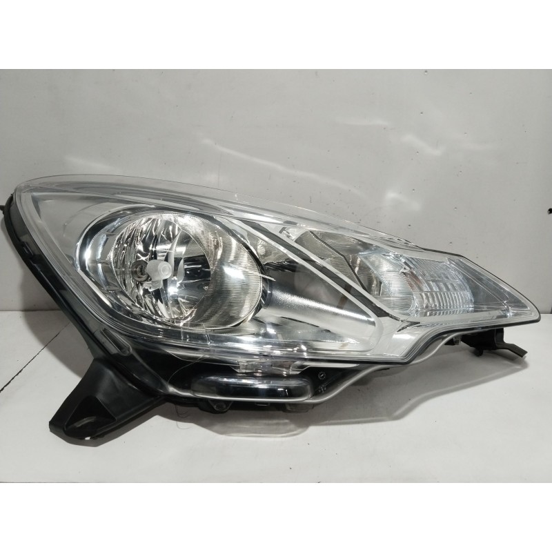 Recambio de faro derecho para citroën c3 ii (sc_) 1.2 vti 82 referencia OEM IAM 9677033880  