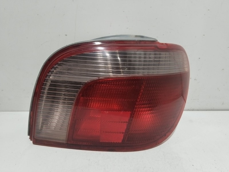 Recambio de piloto trasero derecho para toyota yaris (_p1_) 1.3 (ncp10_, scp12_) referencia OEM IAM 5308701  