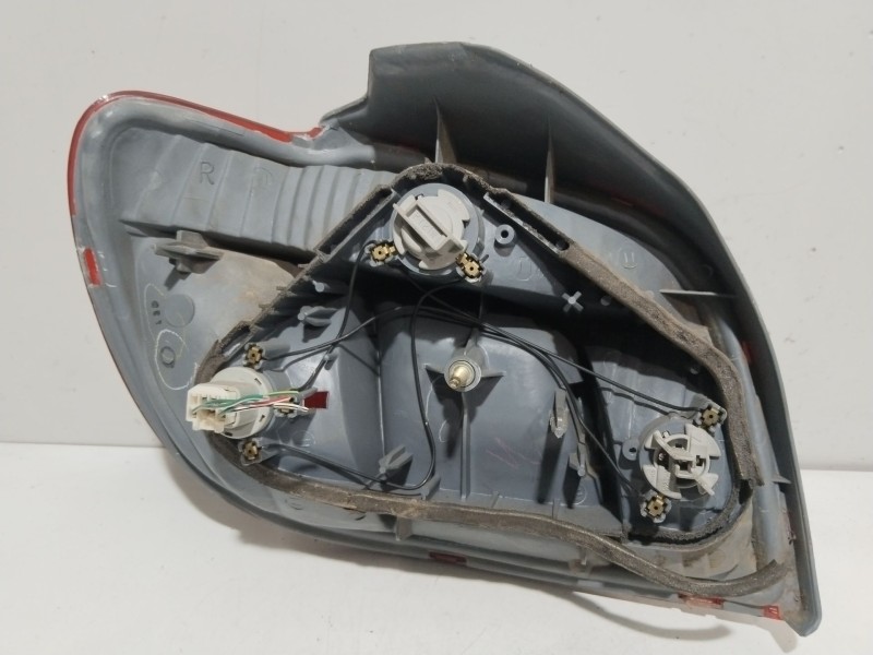 Recambio de piloto trasero derecho para toyota yaris (_p1_) 1.3 (ncp10_, scp12_) referencia OEM IAM 5308701  