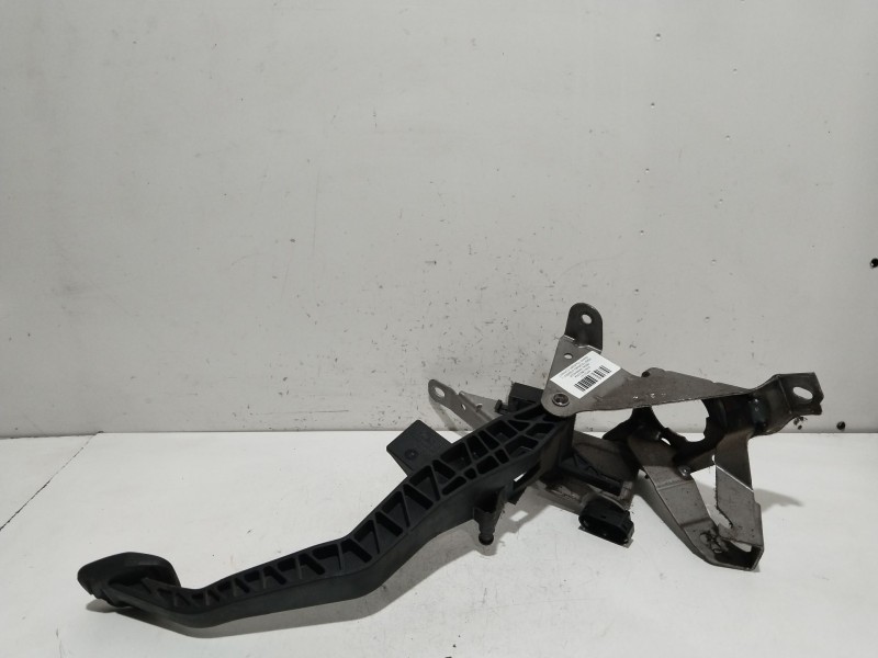 Recambio de pedal embrague para ford tourneo connect / grand tourneo connect v408 monospace 1.6 tdci referencia OEM IAM DV617B63