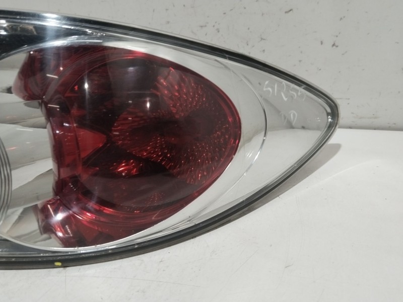 Recambio de piloto trasero derecho para mazda 6 sedán (gg) 2.0 (ggep) referencia OEM IAM 22061971  