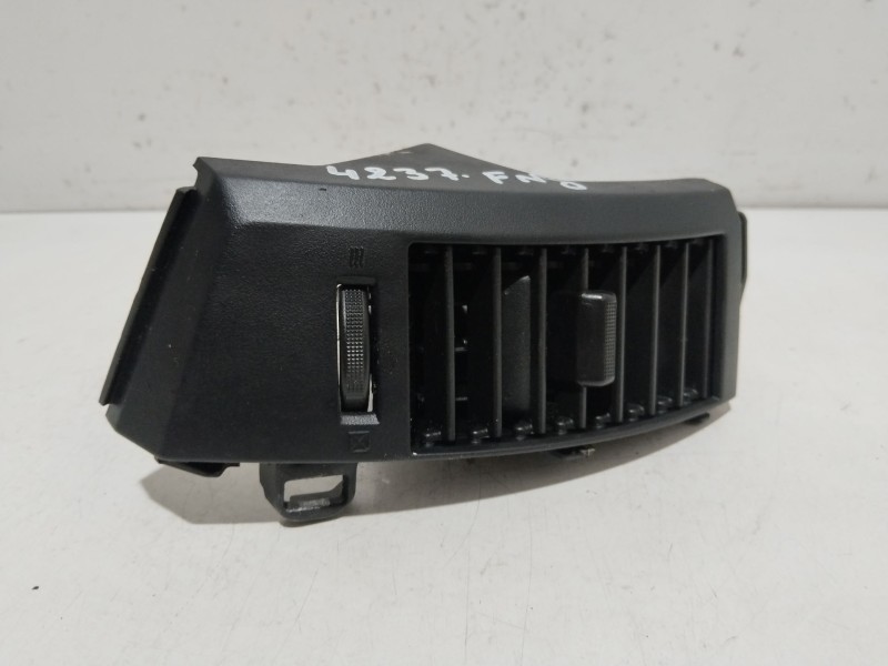 Recambio de aireador central izquierdo para mazda 5 (cr) 2.0 cd (cr19) referencia OEM IAM C236GM932  