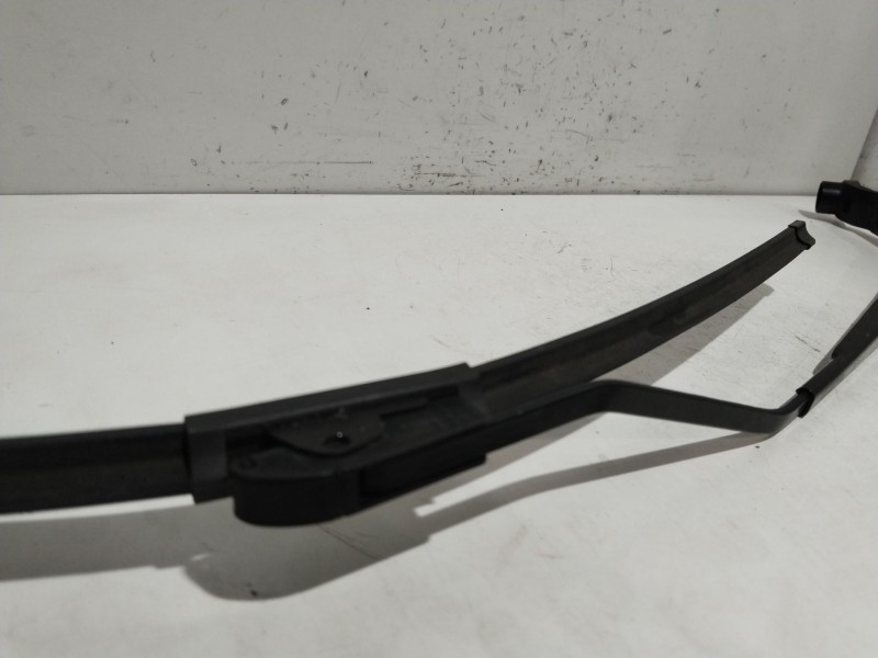 Recambio de brazo limpia delantero derecho para mazda 5 (cr) 2.0 cd (cr19) referencia OEM IAM CC3067321A  