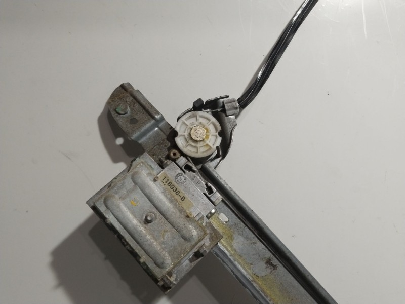 Recambio de elevalunas delantero derecho para renault megane ii coupe/cabrio confort dynamique referencia OEM IAM 400875A  