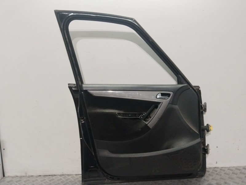 Recambio de puerta delantera izquierda para citroën c4 picasso exclusive referencia OEM IAM 9002X7 NEGRO 