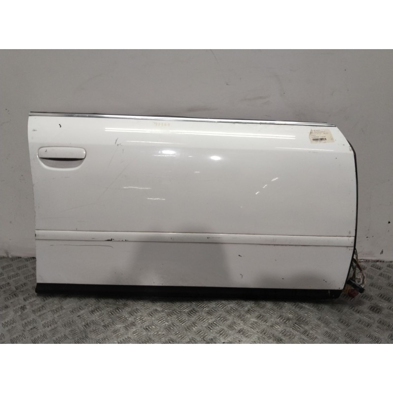 Recambio de puerta delantera derecha para audi a6 avant (4b5) 2.5 tdi referencia OEM IAM 4B0831052D BLANCA 