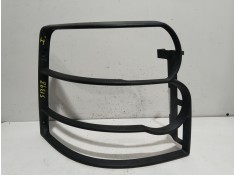 Recambio de moldura trasera izquierda para land rover range rover sport i (l320) 2.7 d 4x4 referencia OEM IAM VUB501920  VUB5019