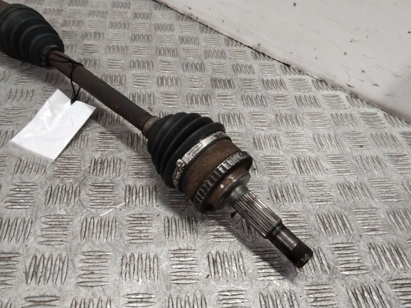 Recambio de transmision delantera izquierda para nissan almera tino (v10) 1.8 referencia OEM IAM 39101BU010   Recambio de transmision delantera izquierda para nissan almera tino (v10) 1.8 referencia OEM IAM 39101BU010