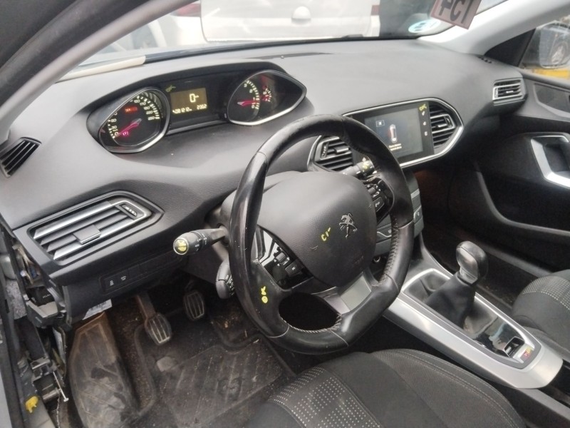 peugeot 308 ii (lb_, lp_, lw_, lh_, l3_) del año 2015