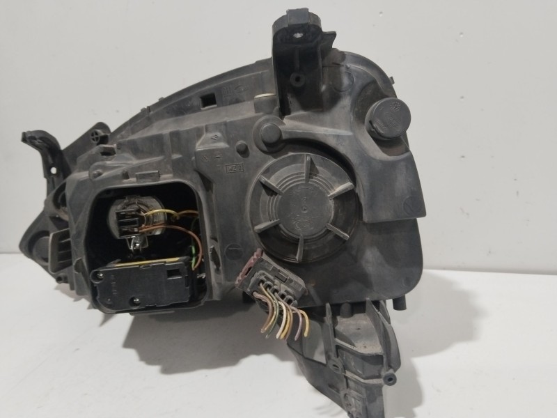 Recambio de faro derecho para opel combo (corsa c) tour enjoy referencia OEM IAM 13237262  