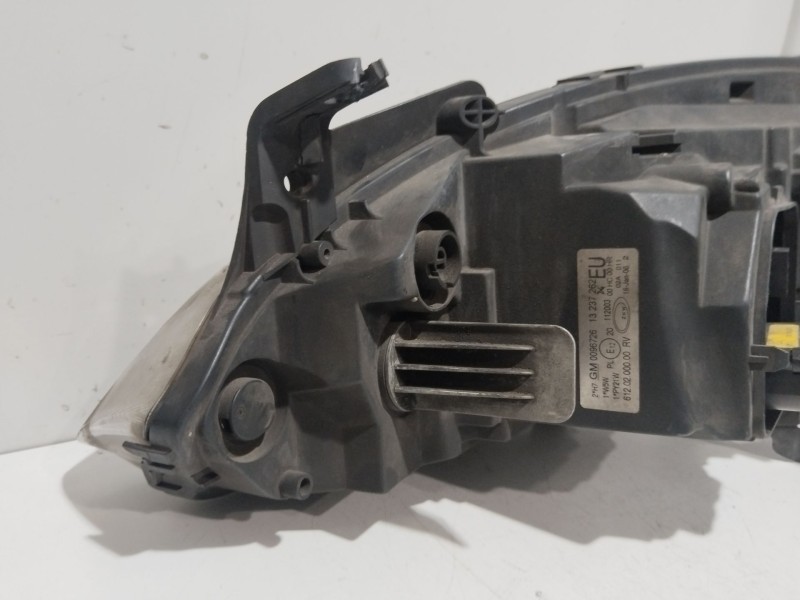 Recambio de faro derecho para opel combo (corsa c) tour enjoy referencia OEM IAM 13237262  