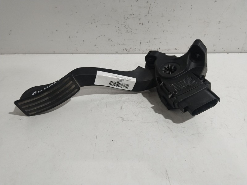 Recambio de pedal acelerador para ford tourneo connect 1.8 tdci referencia OEM IAM 2139885  